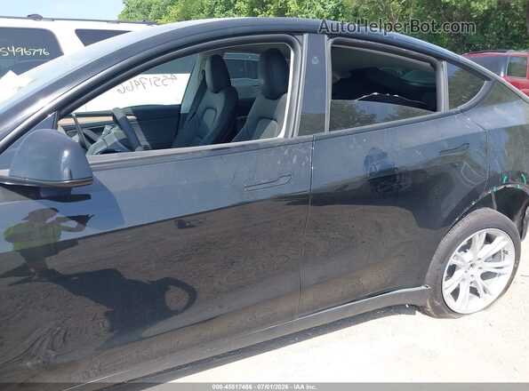 7SAYGDEE9RA286665 2024 TESLA MODEL Y Black 