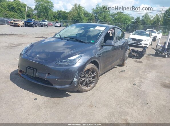 7SAYGDEE9RA304551 2024 TESLA MODEL Y Gray Przód lewy
