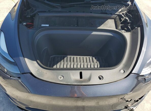 7SAYGDEE9RA317591 2024 TESLA MODEL Gray Rear interior view