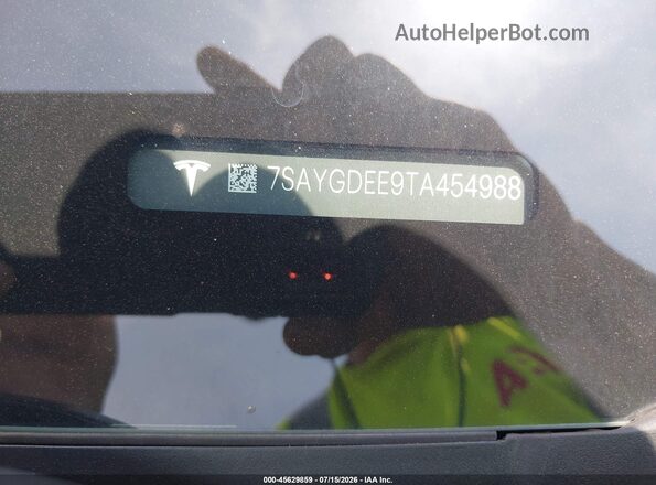 7SAYGDEE9TA454988 2026 TESLA MODEL Y Gray Vista del compartimento del motor