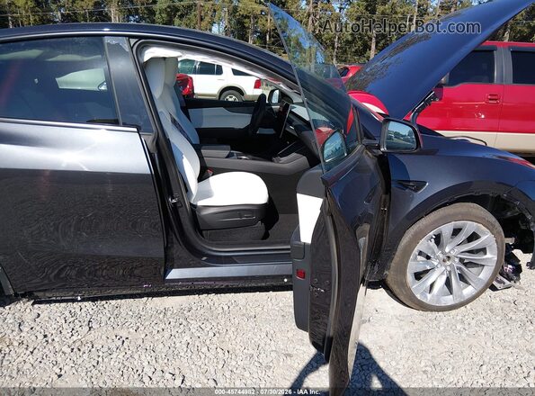 7SAYGDEE9TF355185 2026 TESLA MODEL Y Gray Vista interior delantera