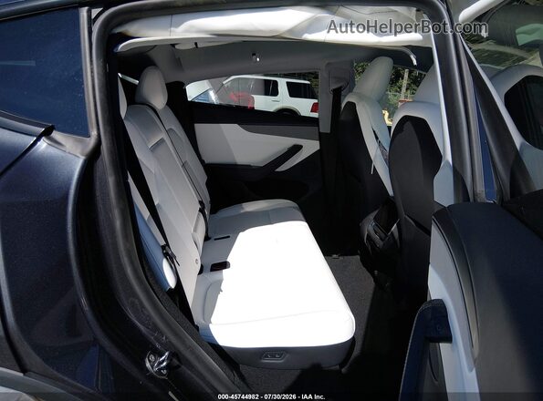7SAYGDEE9TF355185 2026 TESLA MODEL Y Gray 