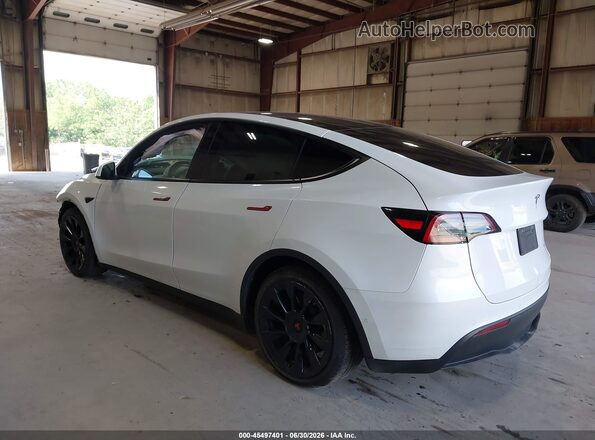 7SAYGDEEXNF385654 2022 TESLA MODEL Y White Rear left