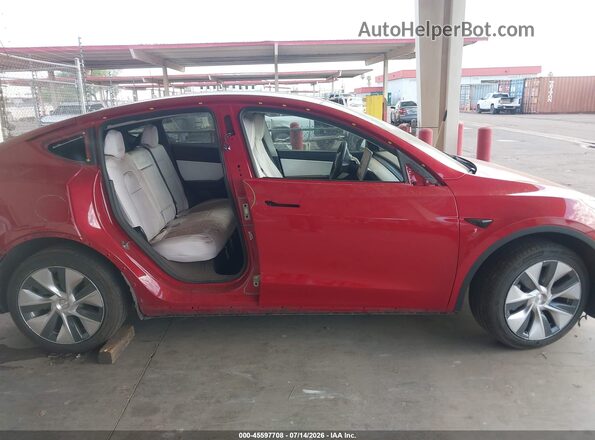 7SAYGDEEXNF411458 2022 TESLA MODEL Y Silver Widok wnętrza z tyłu