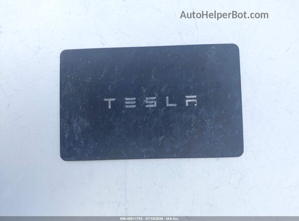 7SAYGDEEXNF485236 2022 TESLA MODEL Y Blue Widok deski rozdzielczej