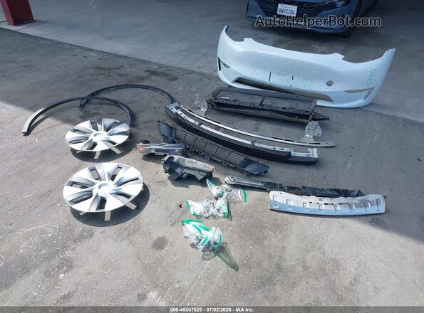 7SAYGDEEXPA041807 2023 TESLA MODEL Y Белый Вид щитка приборов