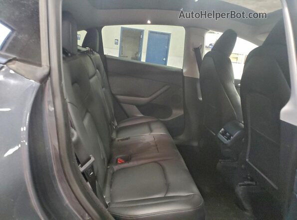 7SAYGDEEXPA056176 2023 TESLA MODEL Серебряный Вид задней части салона