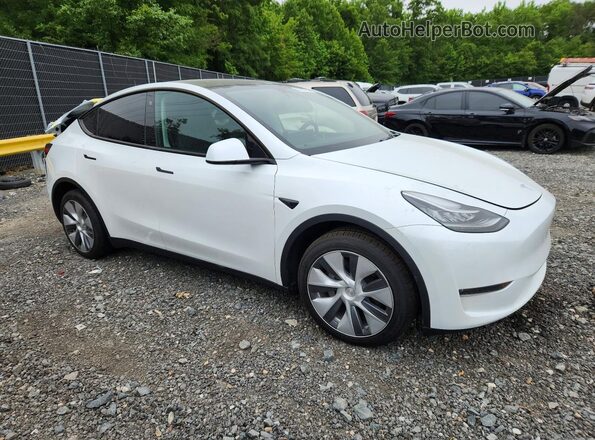 7SAYGDEEXPA060924 2023 TESLA MODEL White Przód prawy