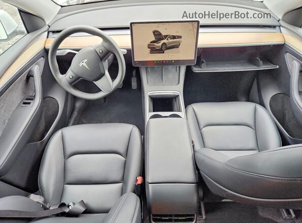 7SAYGDEEXPA060924 2023 TESLA MODEL White Widok deski rozdzielczej