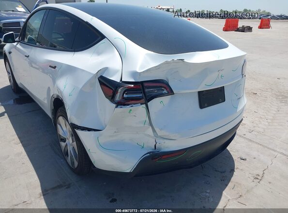 7SAYGDEEXPA095284 2023 TESLA MODEL Y White Դիմացի տեսք