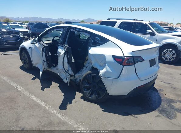 7SAYGDEEXPA109474 2023 TESLA MODEL Y Белый Вид спереди