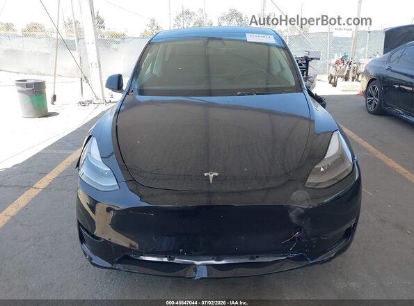 7SAYGDEEXPF883291 2023 TESLA MODEL Y Black სალონის 360-გრადუსიანი ხედი