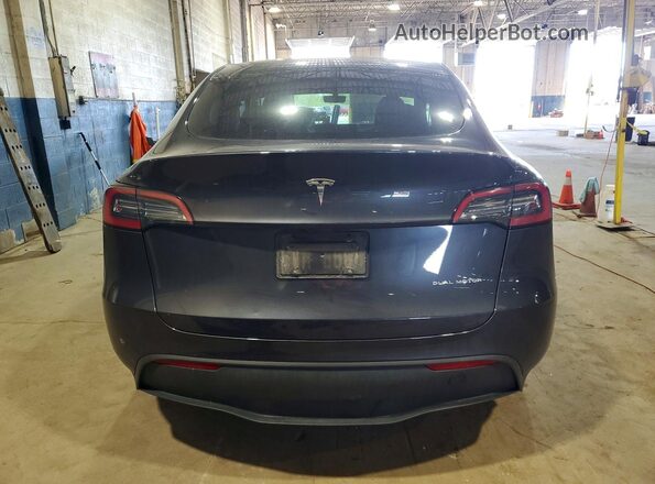 7SAYGDEEXRA278056 2024 TESLA MODEL Gray Вид ззаду