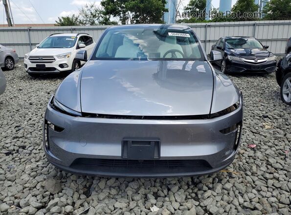 7SAYGDEEXTA382585 2026 TESLA MODEL Gray Front view