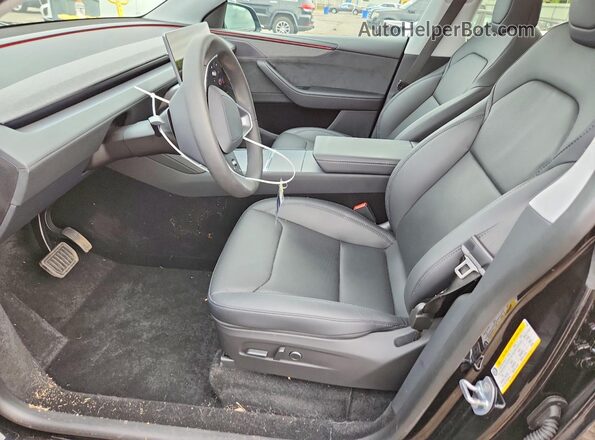7SAYGDEEXTA477602 2026 TESLA MODEL Black Widok wnętrza z przodu