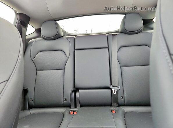 7SAYGDEEXTA477602 2026 TESLA MODEL Black Widok tylnych siedzeń