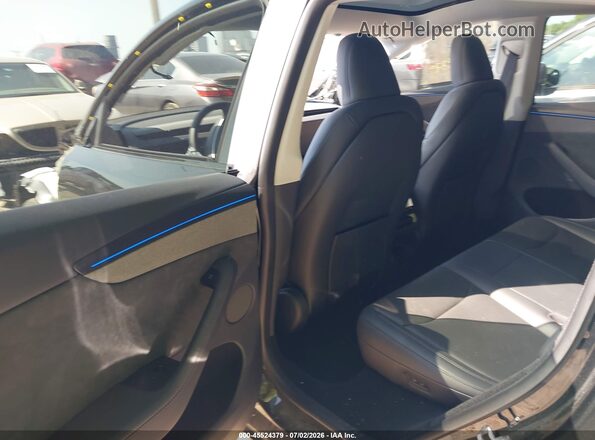 7SAYGDEEXTA598307 2026 TESLA MODEL Y Black Vista de la etiqueta del VIN