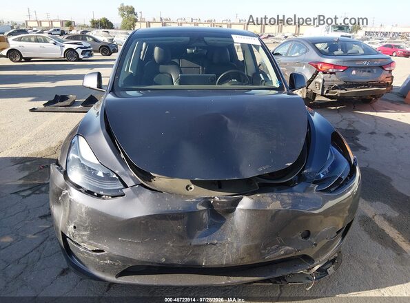 7SAYGDEF0NF404365 2022 TESLA MODEL Y Gray Widok deski rozdzielczej