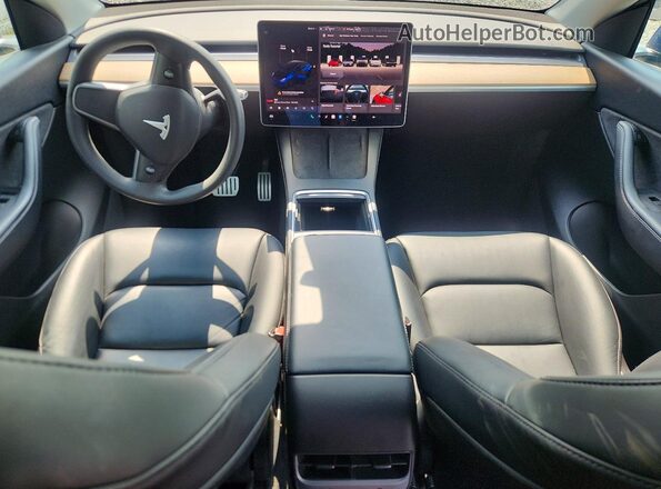 7SAYGDEF0NF414443 2022 TESLA MODEL Blue Vista del salpicadero