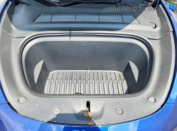 7SAYGDEF0NF414443 2022 TESLA MODEL Blue Vista del compartimento del motor