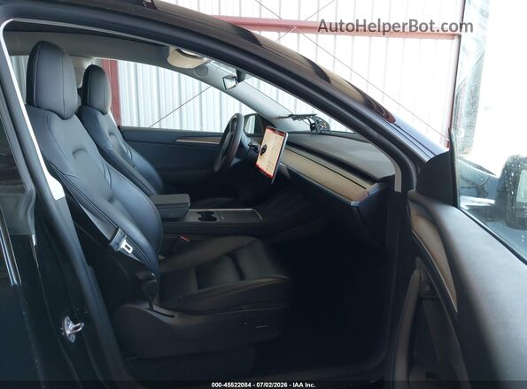 7SAYGDEF0NF548949 2022 TESLA MODEL Y Black Vista interior delantera