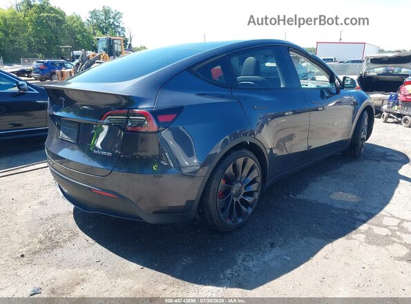 7SAYGDEF0RA253580 2024 TESLA MODEL Y Gray Հետևի աջ