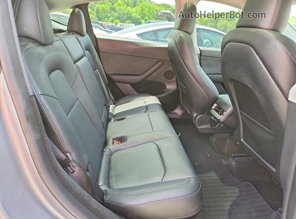 7SAYGDEF0RA289348 2024 TESLA MODEL Gray უკანა სავარძლების ხედი