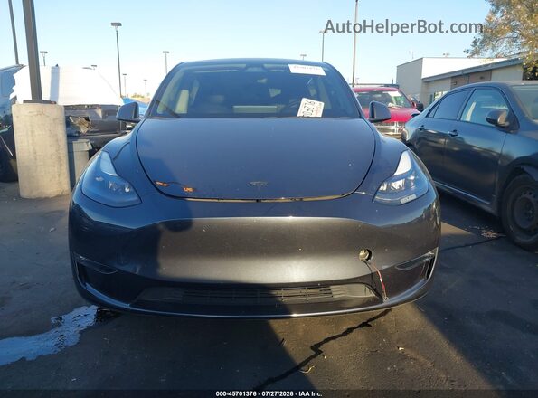 7SAYGDEF0RF062888 2024 TESLA MODEL Y Gray Vista del cuadro de instrumentos