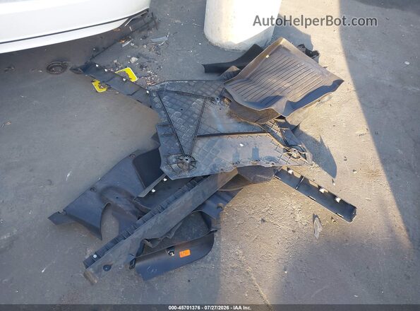 7SAYGDEF0RF062888 2024 TESLA MODEL Y Gray Vista del salpicadero