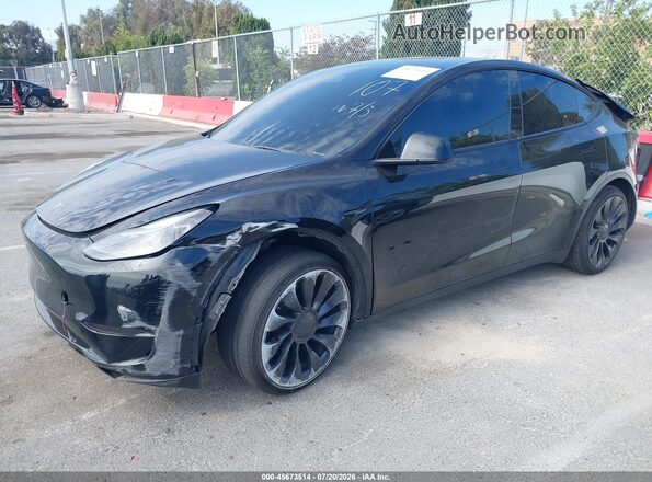 7SAYGDEF1NF532601 2022 TESLA MODEL Y Черный Передняя левая четверть