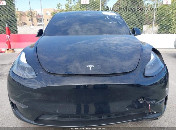 7SAYGDEF1NF532601 2022 TESLA MODEL Y Черный Панорамный вид салона 360°