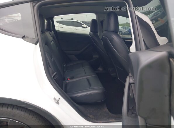 7SAYGDEF1NF540956 2022 TESLA MODEL Y White VIN կոդի պիտակի տեսք