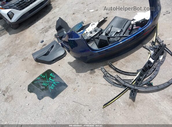 7SAYGDEF1NF562617 2022 TESLA MODEL Y Blue Dashboard view