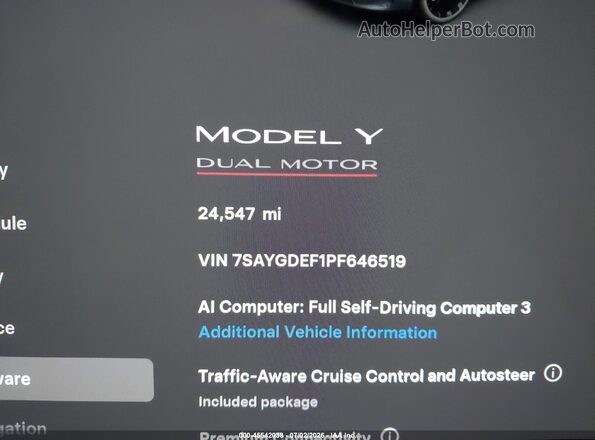 7SAYGDEF1PF646519 2023 TESLA MODEL Y Gray Widok tylnych siedzeń