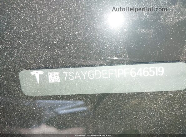 7SAYGDEF1PF646519 2023 TESLA MODEL Y Gray Widok komory silnika