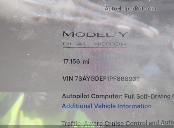 7SAYGDEF1PF868932 2023 TESLA MODEL Y White Панорамний вид салону 360°