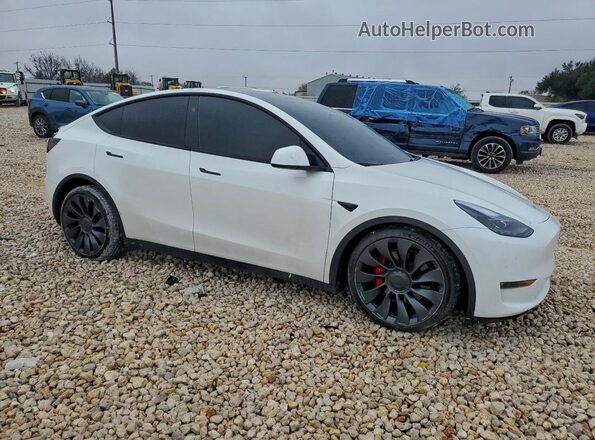 7SAYGDEF1RF042987 2024 TESLA MODEL Белый Передняя правая четверть