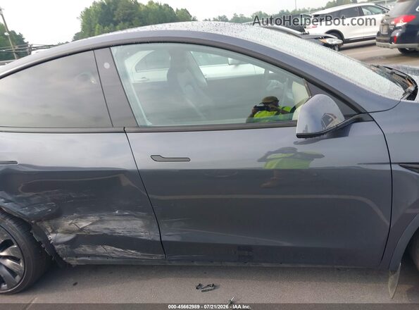 7SAYGDEF2NF366122 2022 TESLA MODEL Y Серый Вид задней части салона