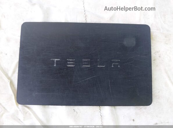 7SAYGDEF2SF311570 2025 TESLA MODEL Y Черный Вид панели приборов