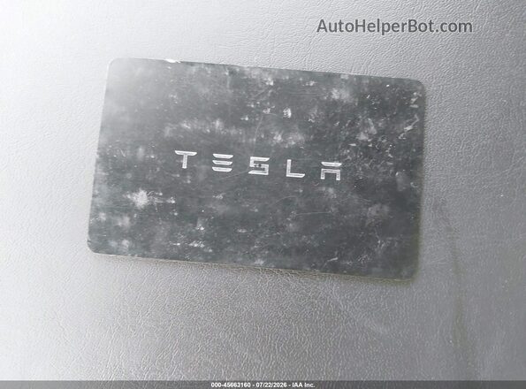 7SAYGDEF3PF773627 2023 TESLA MODEL Y Red Առջևի վահանակի տեսք