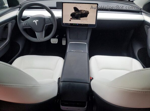 7SAYGDEF3RF155873 2024 TESLA MODEL Gray Dashboard view