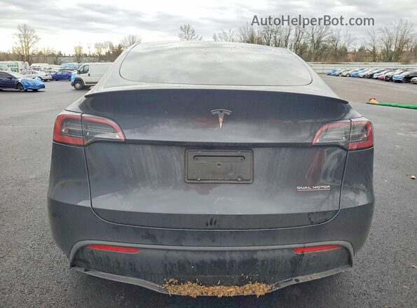 7SAYGDEF3RF155873 2024 TESLA MODEL Gray Rear view