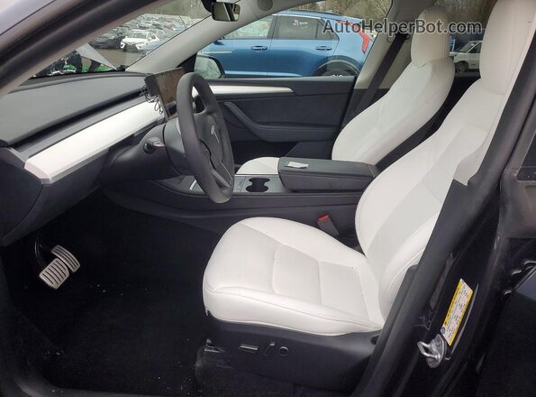 7SAYGDEF3RF155873 2024 TESLA MODEL Gray Front interior view