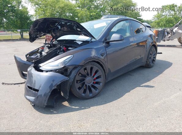 7SAYGDEF3SA345045 2025 TESLA MODEL Y Серый Передняя левая четверть
