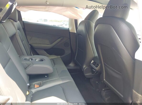 7SAYGDEF3SA345045 2025 TESLA MODEL Y Серый Вид наклейки с VIN-кодом