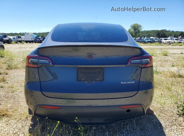 7SAYGDEF4NF383312 2022 TESLA MODEL Gray Rear view