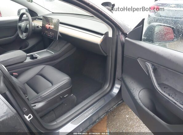 7SAYGDEF5NF397459 2022 TESLA MODEL Y Gray Սալոնի դիմացի տեսք