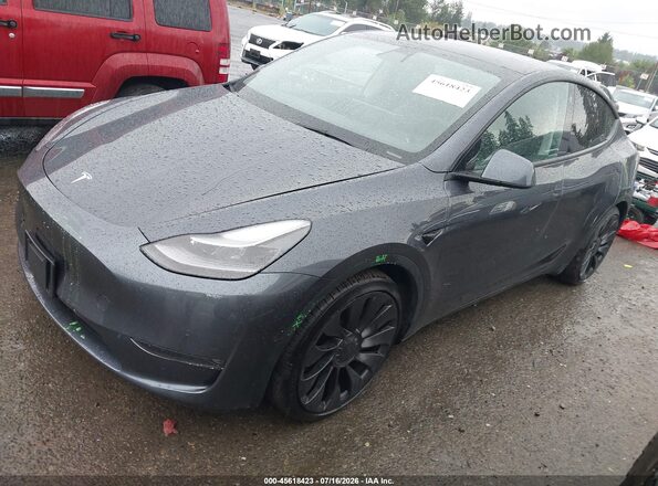 7SAYGDEF5NF397459 2022 TESLA MODEL Y Gray Առջևի ձախ երեք քառորդ տեսարան