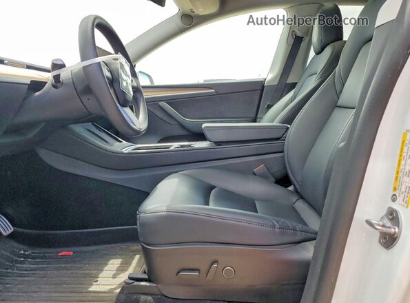 7SAYGDEF5NF552771 2022 TESLA MODEL Белый Вид салона спереди