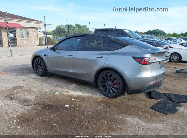 7SAYGDEF5RA309948 2024 TESLA MODEL Y Gray Trasero izquierdo